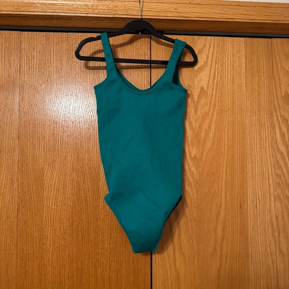 Teal form fitting body suit tank - Picture 3 of 3